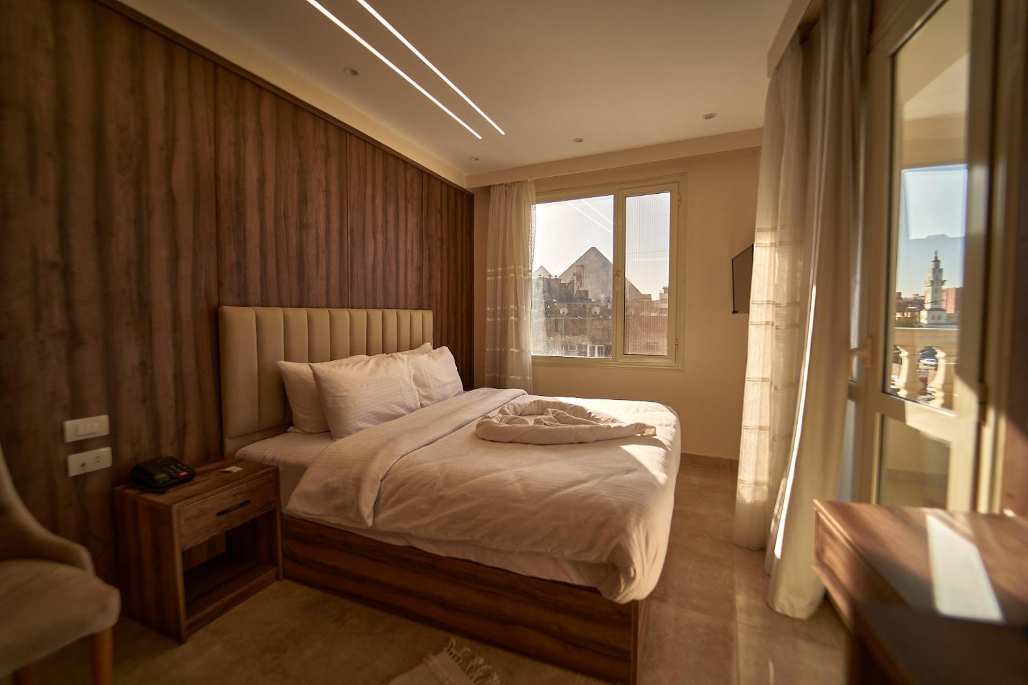 The Palace Pyramids View Hotel Cairo