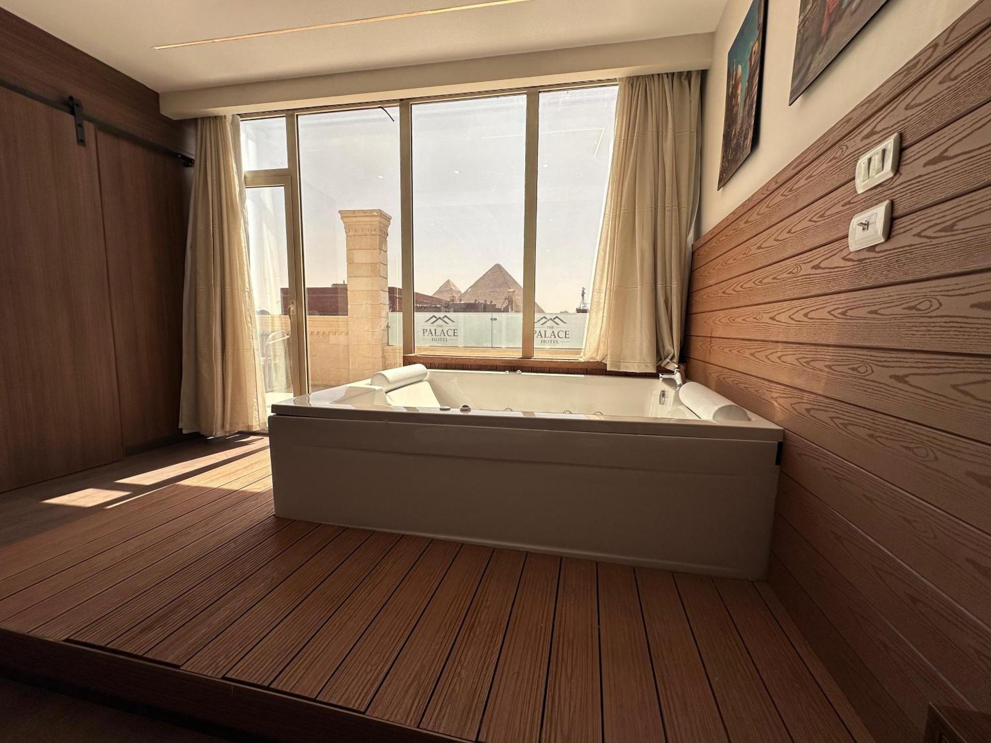 The Palace Pyramids View Hotel Cairo