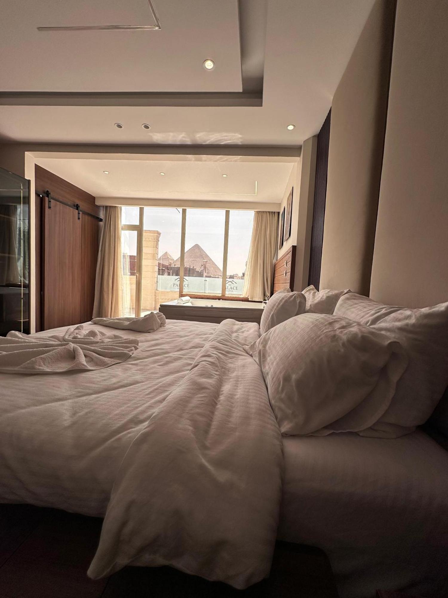 The Palace Pyramids View Hotel Cairo