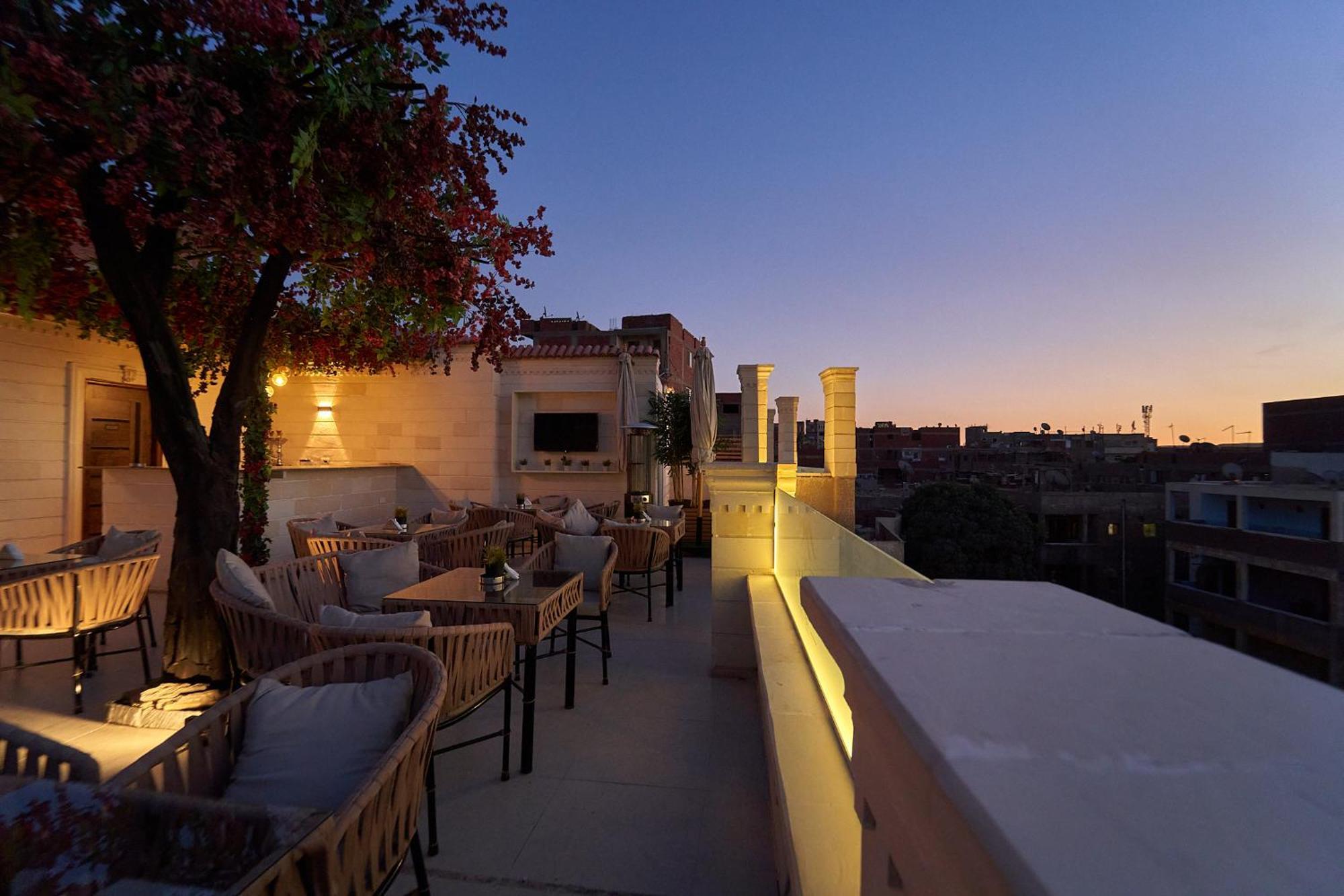 The Palace Pyramids View 3* Cairo